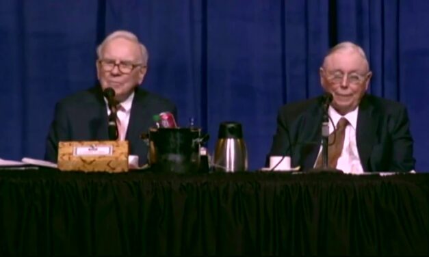 Why Warren Buffett Does Not Trade Commodities